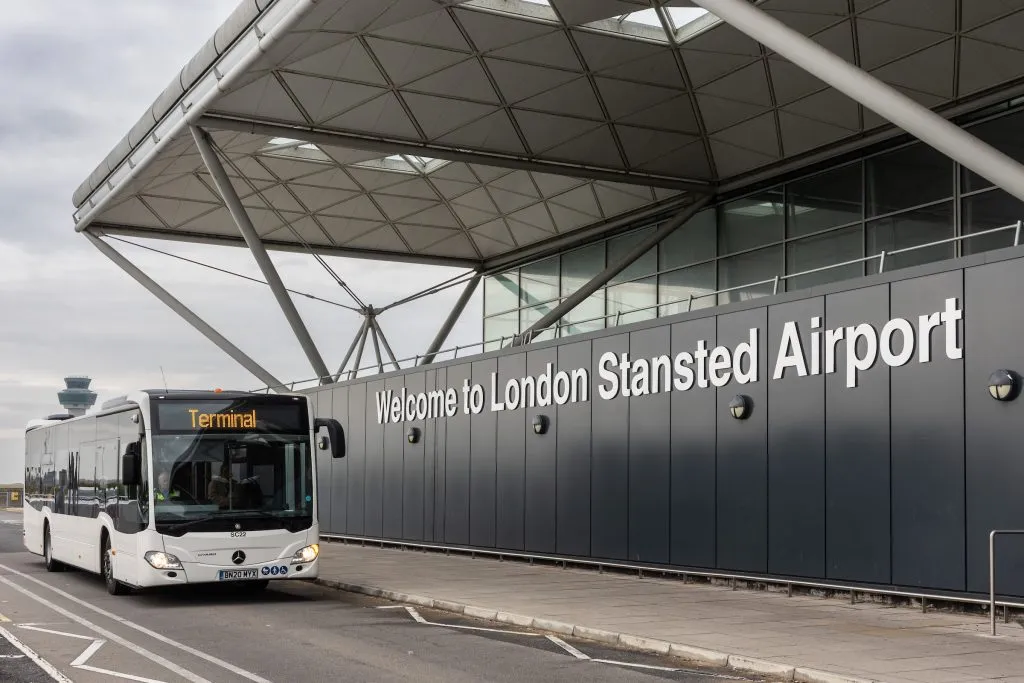 Bath to Stansted airport taxi